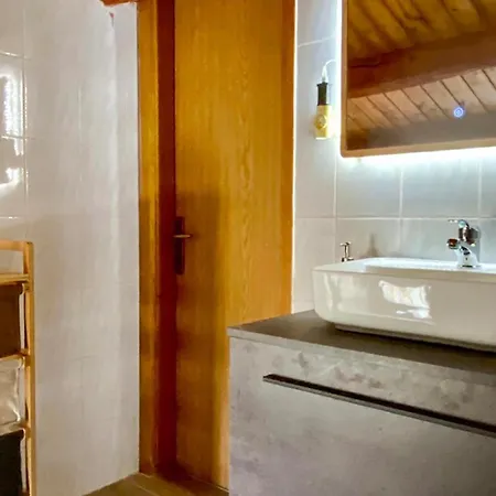 4 Bedroom Lovely In Nyaraló *