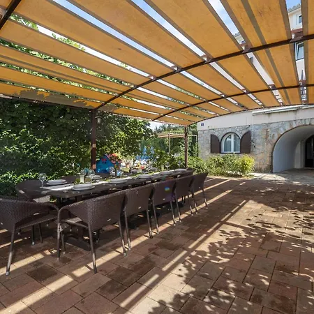 4 Bedroom Lovely Home In Sveti Anton Sveti Anton (Krk)